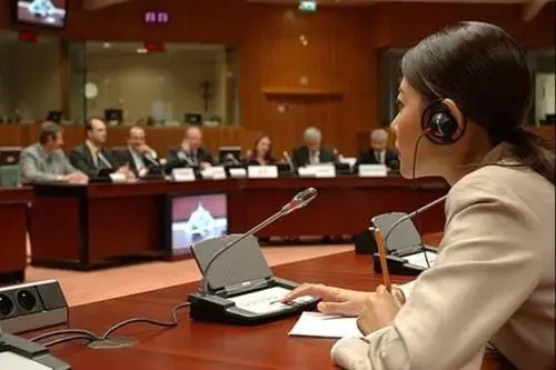 成都俄语交替传译的收费标准